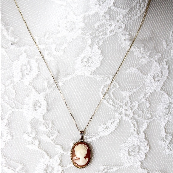 Vintage 14k Carved Shell Cameo Pendant - Picture 2 of 8